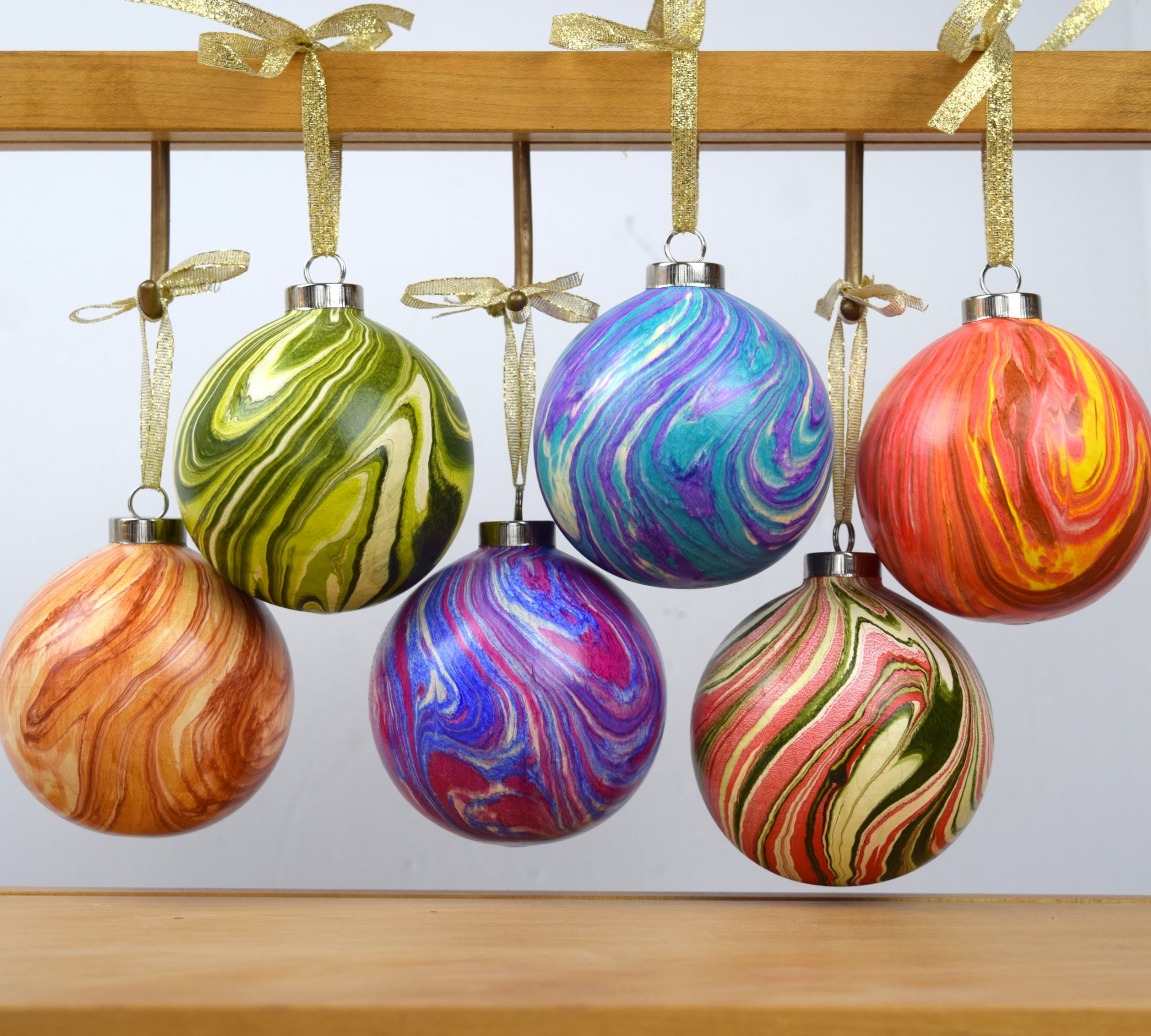 Hand Marbled Christmas Tree Ornament – ArteOfTheBooke